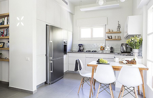 ترکیب رنگ سفید و متریال چوب در دکوراسیون آشپزخانه 2020