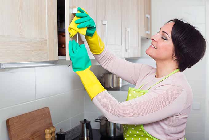 برای تمیز کردن کابینت ام دی اف